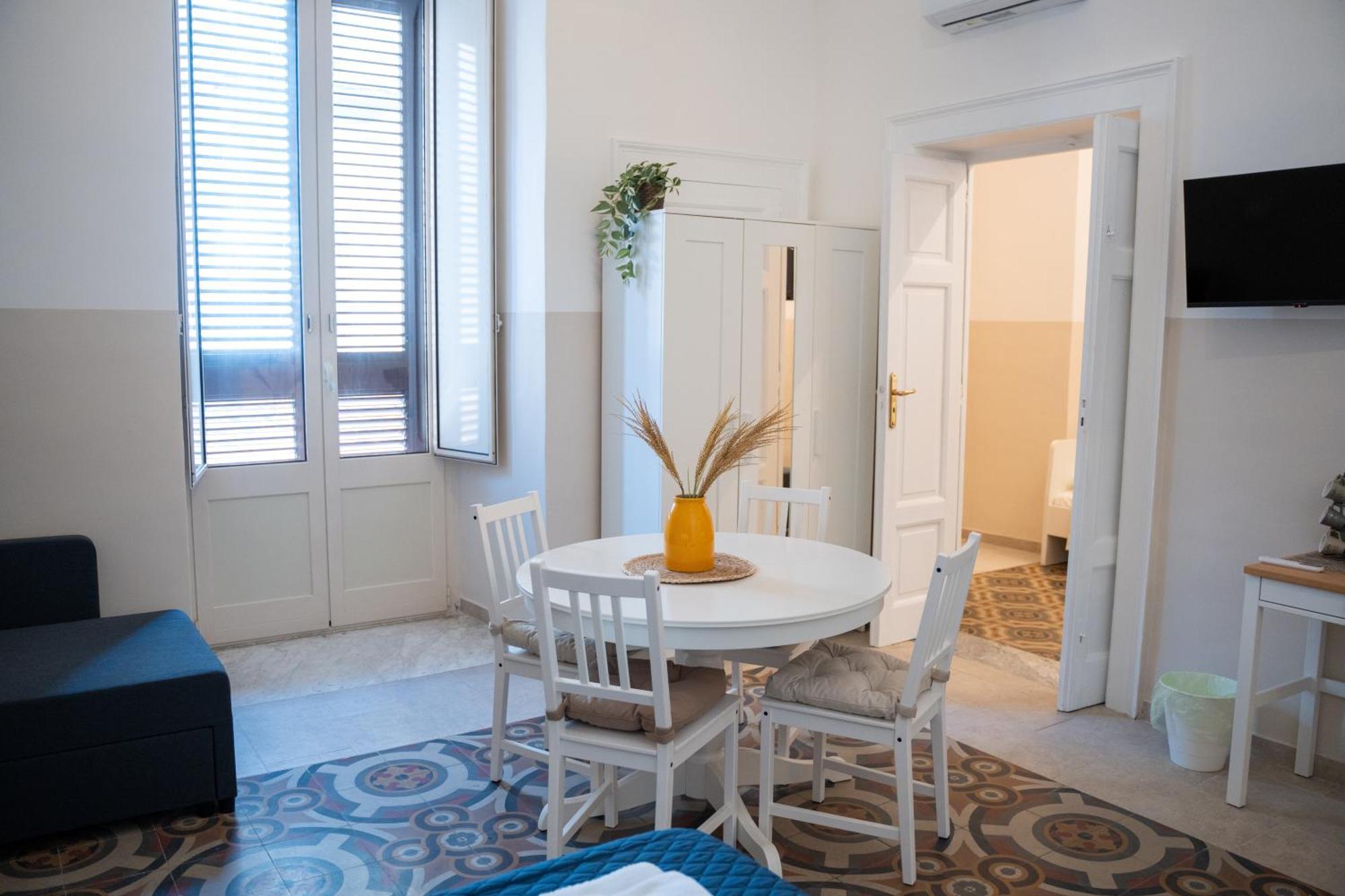 Principe Amedeo 93 Bed & Breakfast Bari Dış mekan fotoğraf